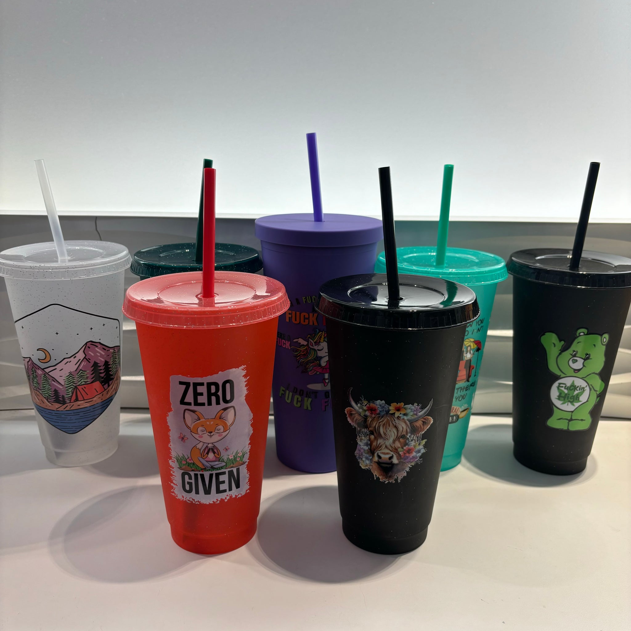 24 oz Plastic Cold Cup Tumblers