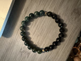 8mm faceted onyx and green moss bracelet