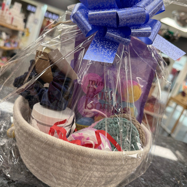Spa Escape Basket - Saskatoon Berry