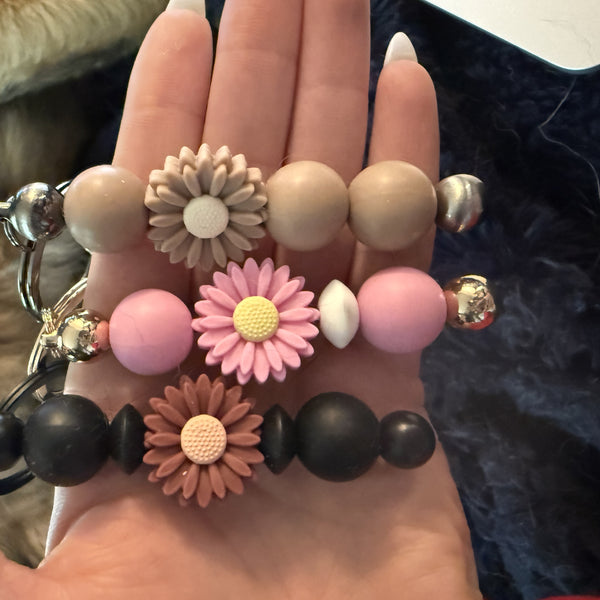 Daisy beadable metal keychains