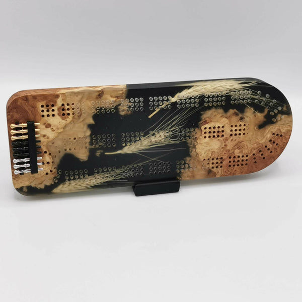 Specialty cribbage board