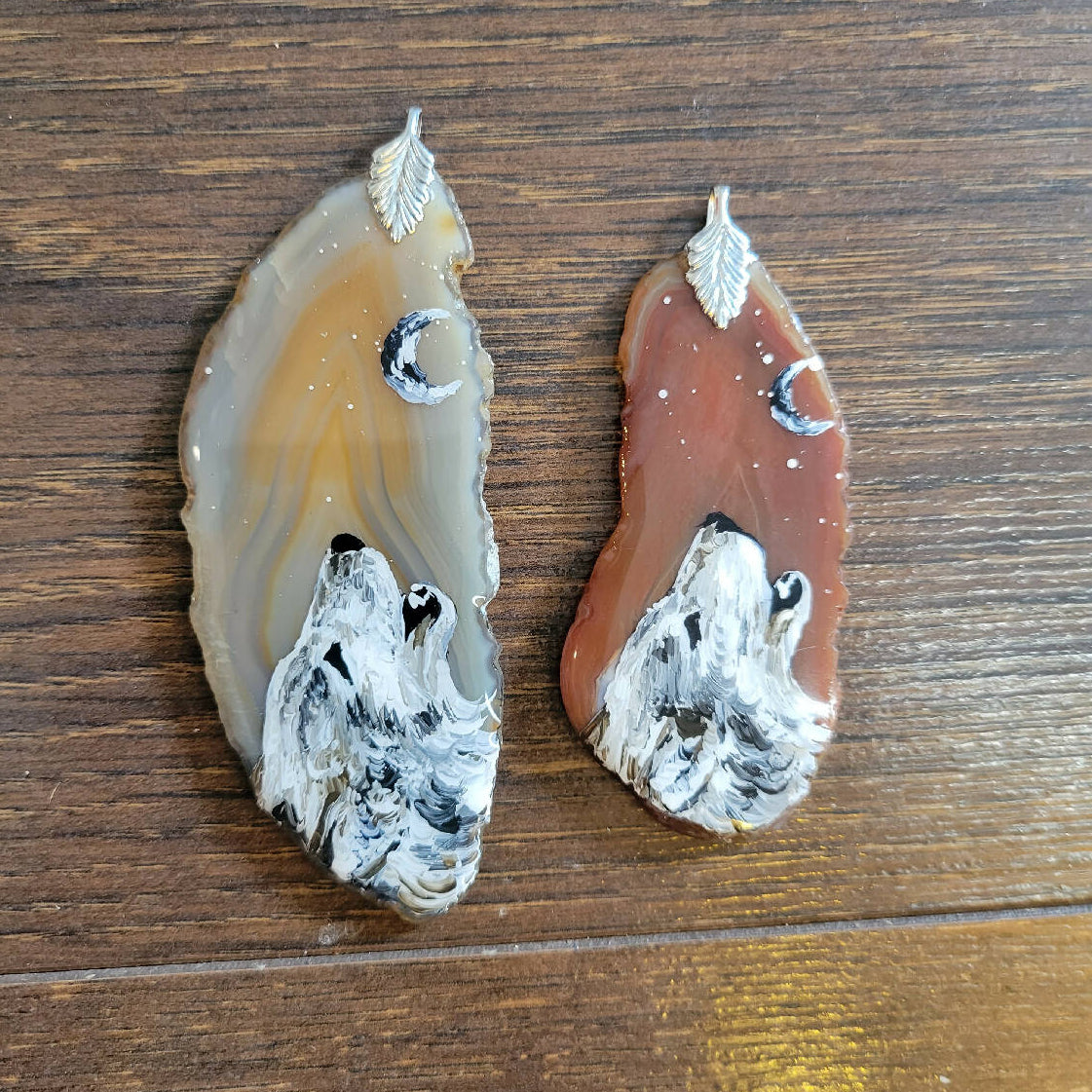 Necklace - Wolf on Agate