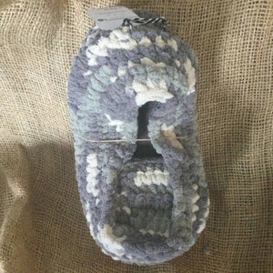 Leather soled lined adult slipper size 7-8