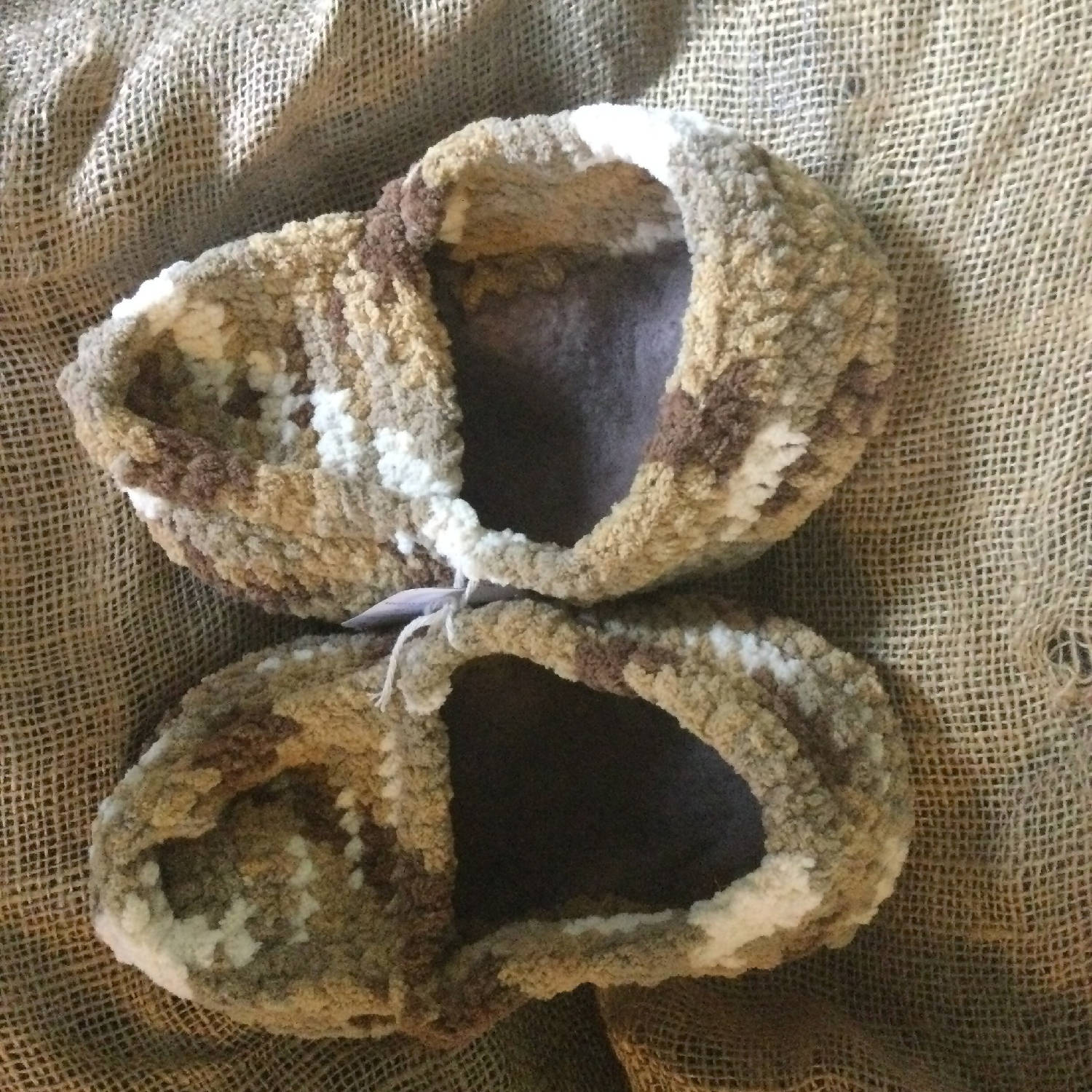 Leather soled lined adult slippers size 5-6