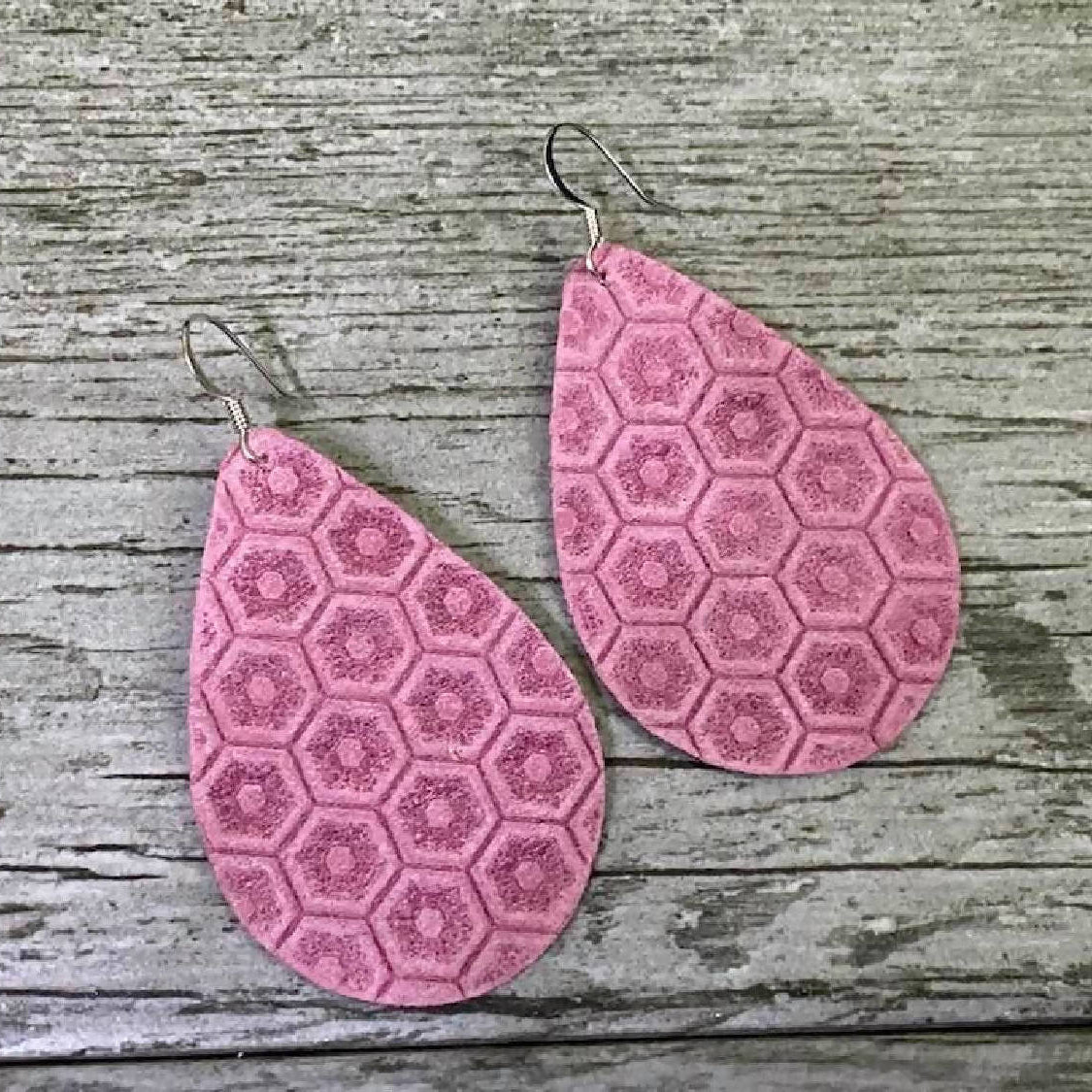 Amber Rayne Designs Leather earrings - Honeycomb