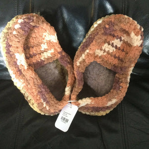 Leather soled lined adult slippers size 5-6
