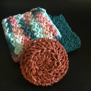 2 Cotton dish cloths with nylon scrubbie